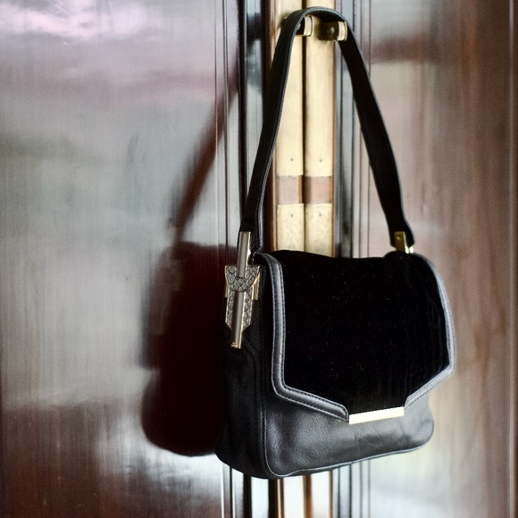 Juicy Couture Black Velour Faux Leather Handbag/Sachet YHRU3270 - Picture 16 of 16